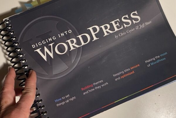 Cover of "Digging Into WordPress" book